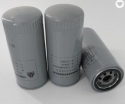 Sinotruk Howo truck spare parts VG61000070005 oil filter